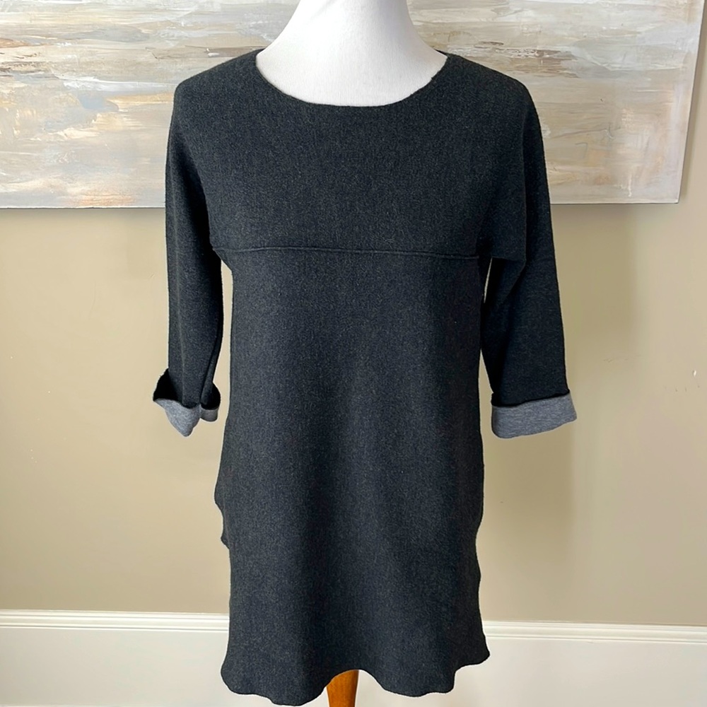 Tahari dark gray tunic style sweater